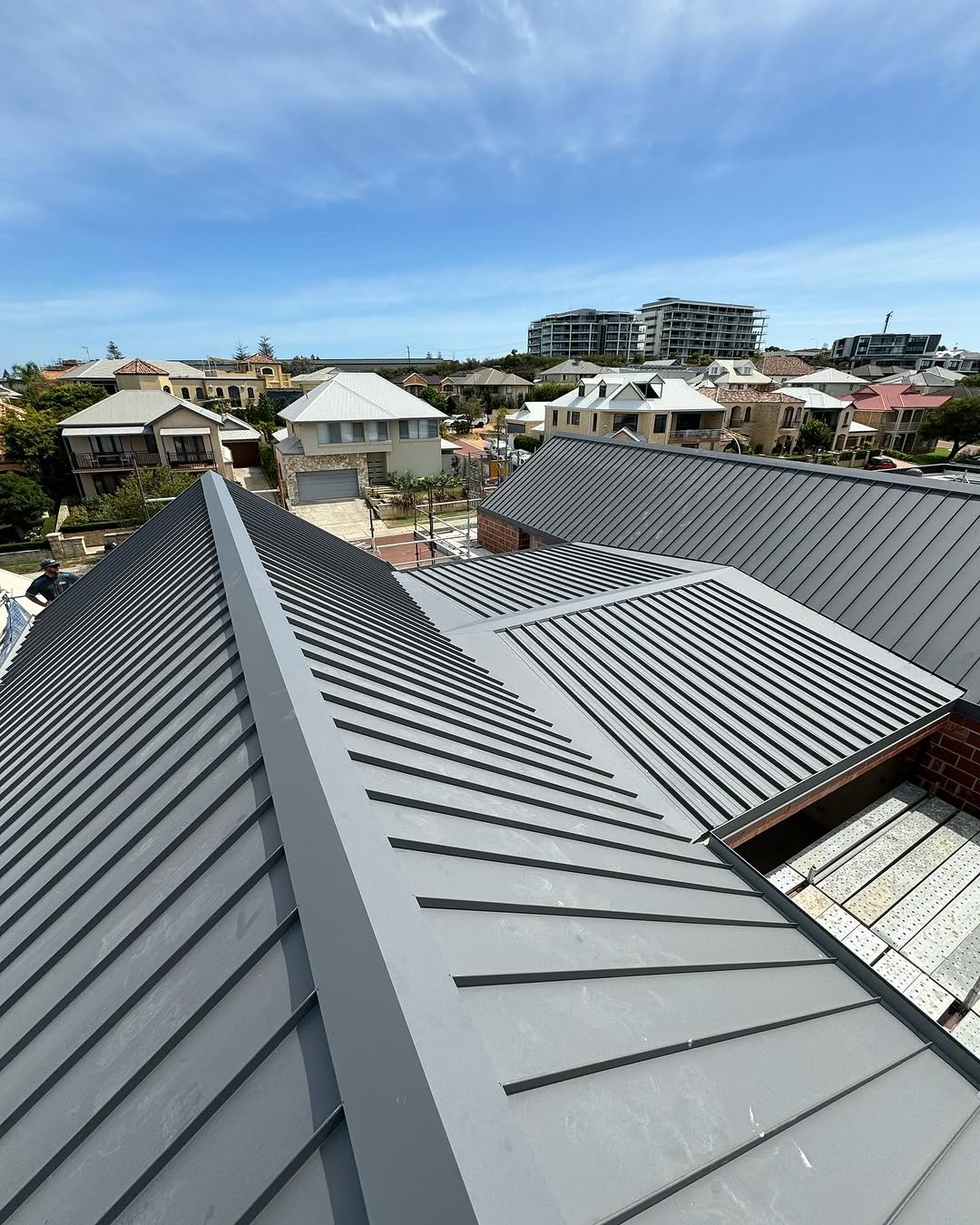 Custom nailstrip cladding job nearing completion in Rocky Bay, Mosman Park